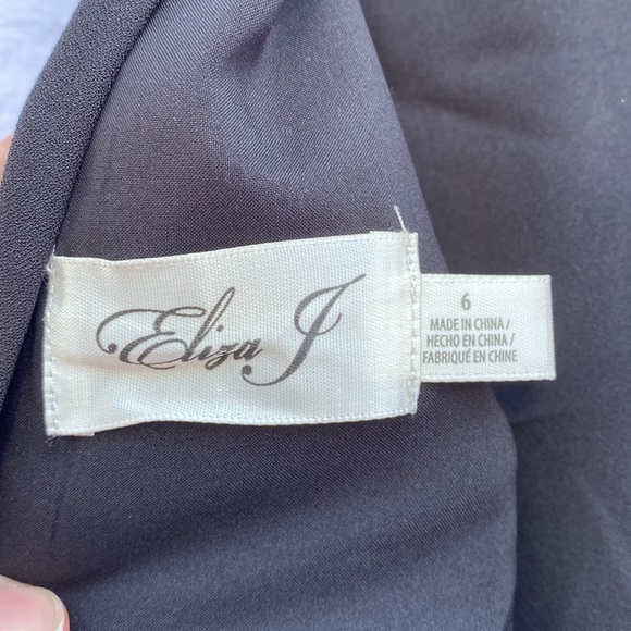 Eliza J Black Sleeveless Dress With Collar - Picture 10 of 11